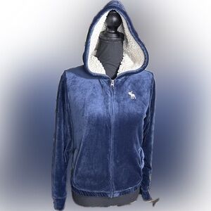 Abercrombie & Fitch Kids Blue Velour Sherpa lining. Full Zip Hoodie size 13/14
